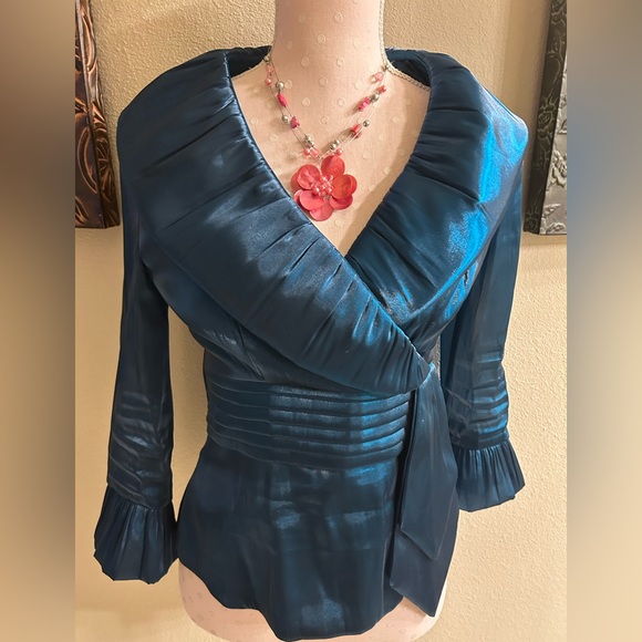 Cachet Tops - Blue Cachet Top